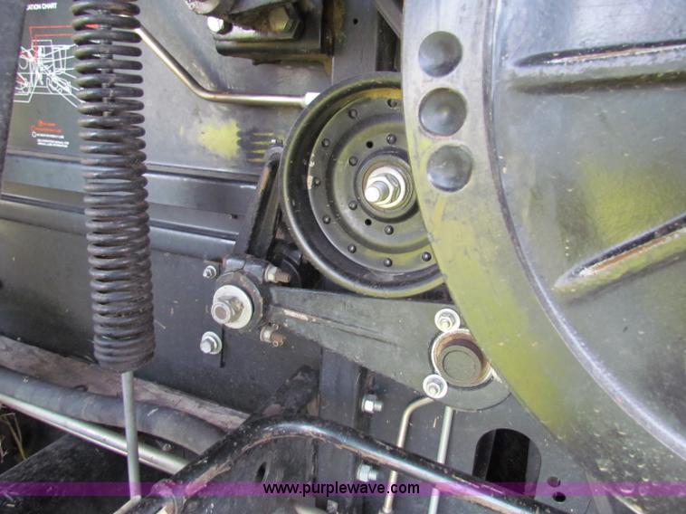 image for item G4091 1994 AGCO Gleaner R62 combine