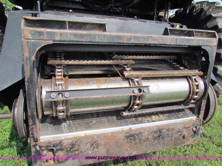 image for item G4091 1994 AGCO Gleaner R62 combine