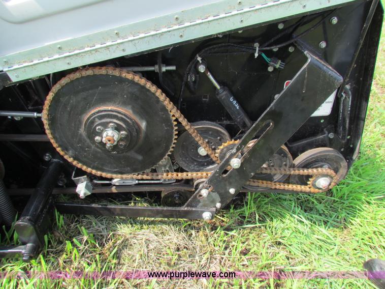 image for item G4092 AGCO Gleaner 25' flex head