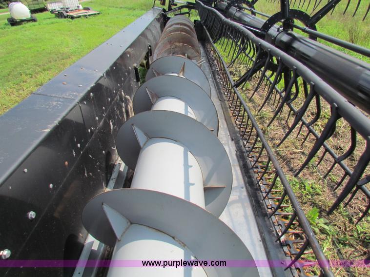 image for item G4092 AGCO Gleaner 25' flex head