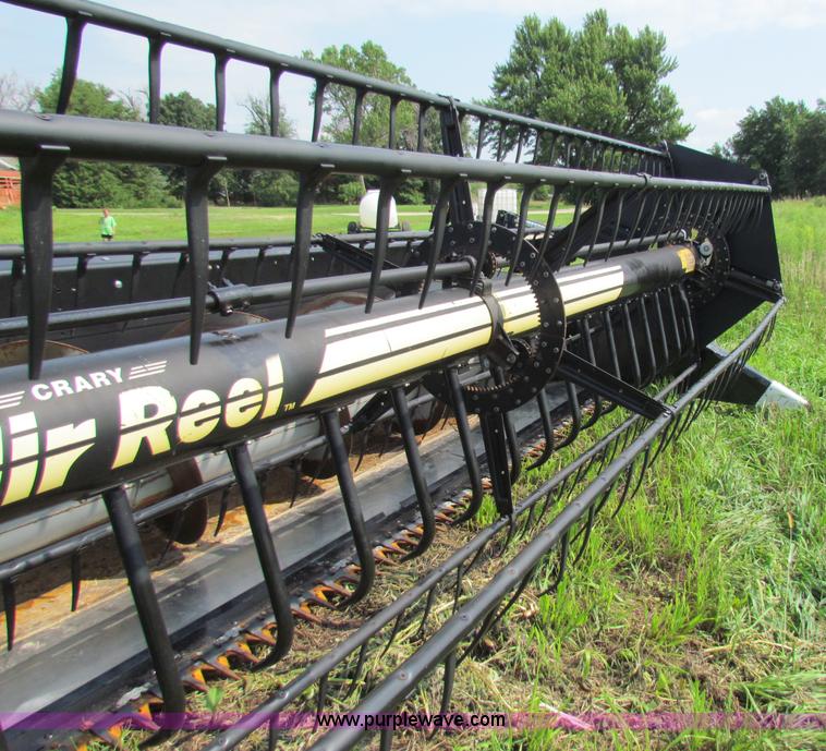 image for item G4092 AGCO Gleaner 25' flex head