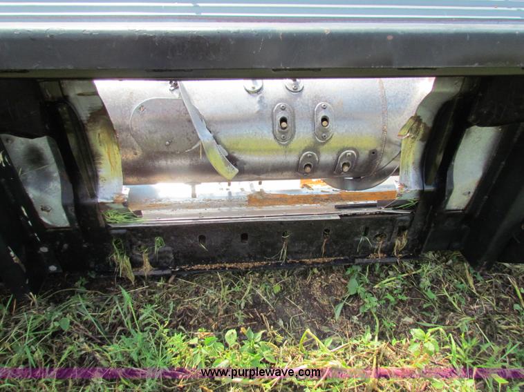 image for item G4093 AGCO Gleaner 30' rigid head