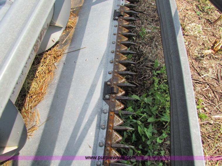 image for item G4093 AGCO Gleaner 30' rigid head