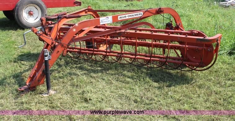 image for item G4105 Allis Chalmers side delivery hay rake