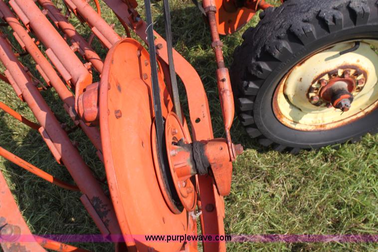 image for item G4105 Allis Chalmers side delivery hay rake
