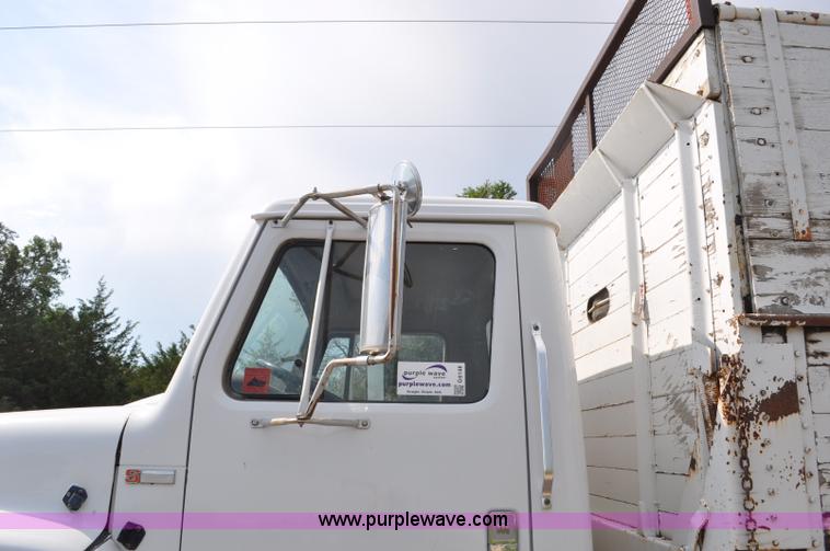 image for item G6148 1979 International 1854 dump truck