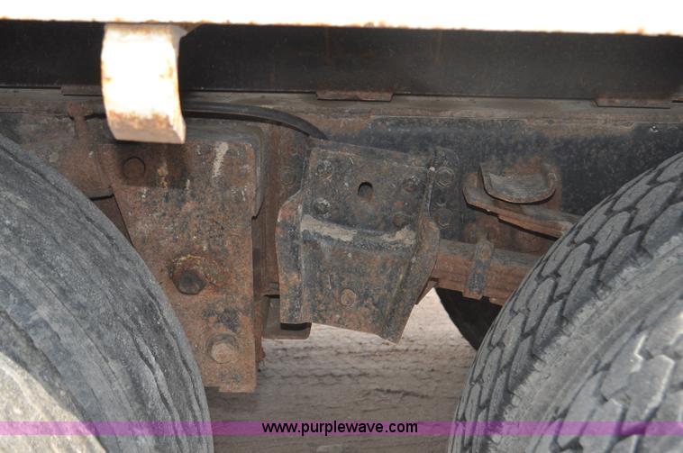 image for item G6148 1979 International 1854 dump truck