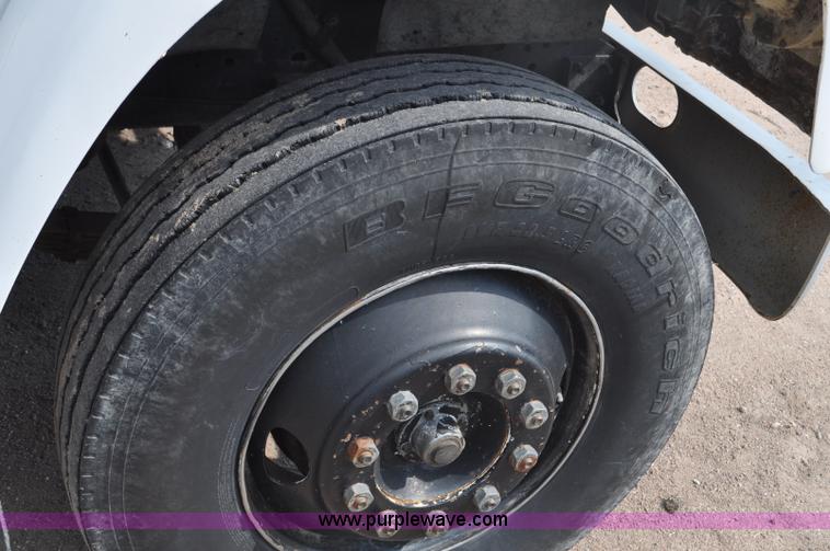 image for item G6148 1979 International 1854 dump truck