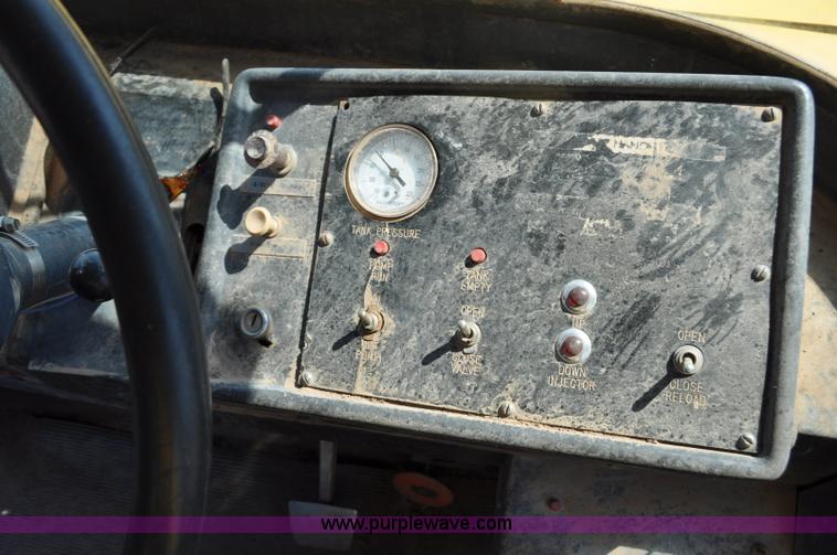 image for item G6149 1980 Ag-Chem Big A 4500 Turbo floater