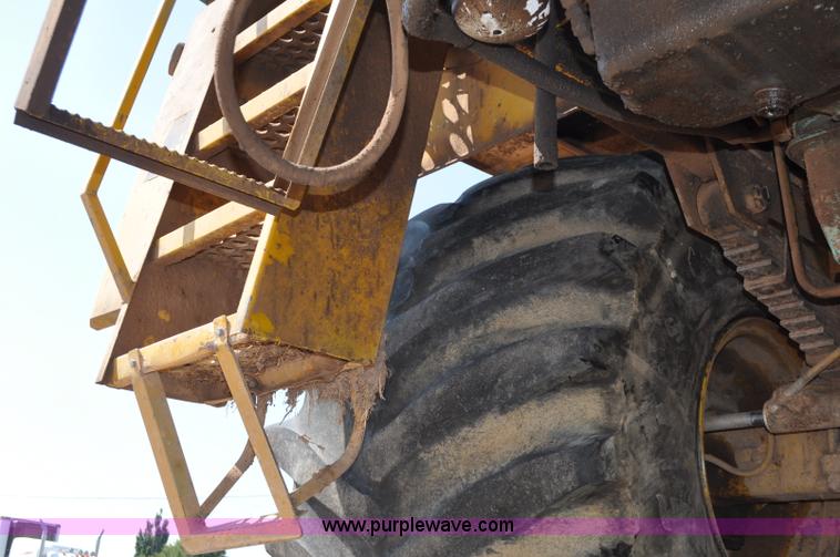 image for item G6149 1980 Ag-Chem Big A 4500 Turbo floater