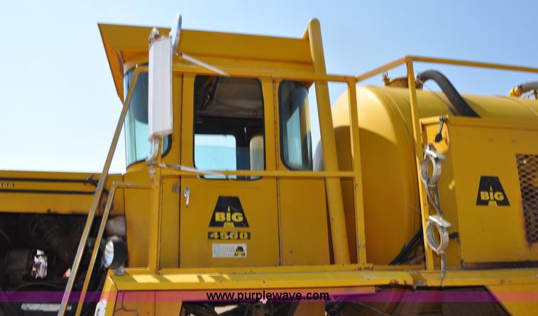 image for item G6149 1980 Ag-Chem Big A 4500 Turbo floater