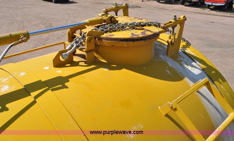 image for item G6149 1980 Ag-Chem Big A 4500 Turbo floater