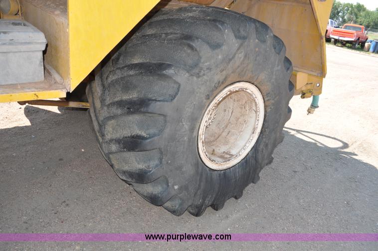 image for item G6149 1980 Ag-Chem Big A 4500 Turbo floater