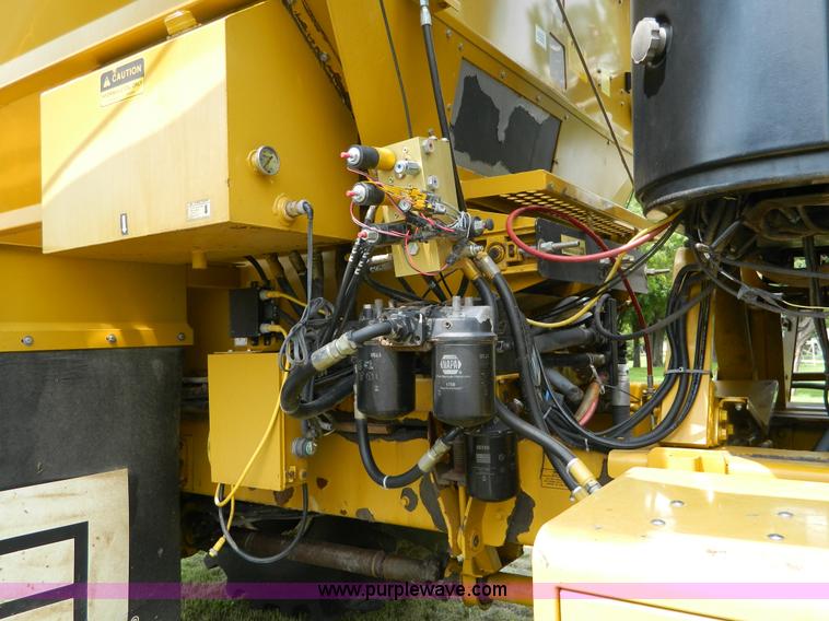 image for item G7985 1999 Ag-Chem TerraGator 8104 dry spreader truck