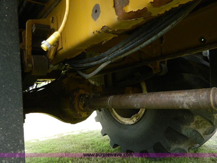 image for item G7985 1999 Ag-Chem TerraGator 8104 dry spreader truck