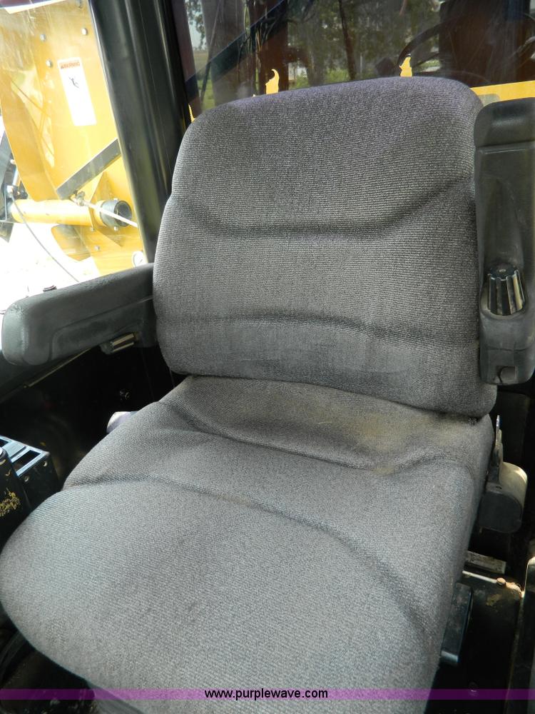 image for item G7985 1999 Ag-Chem TerraGator 8104 dry spreader truck