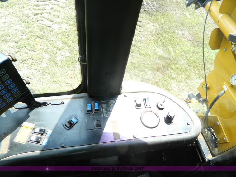 image for item G7985 1999 Ag-Chem TerraGator 8104 dry spreader truck