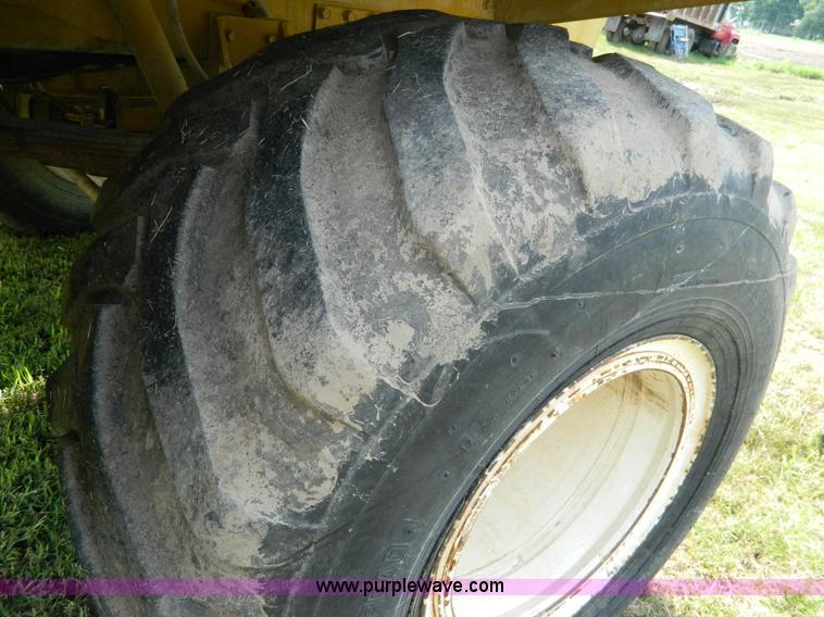 image for item G7986 1998 Ag-Chem TerraGator 1844 dry spreader truck