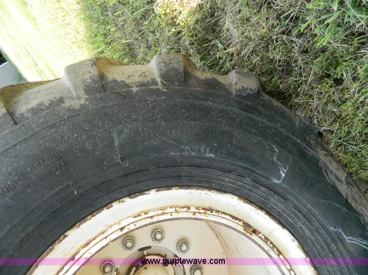 image for item G7986 1998 Ag-Chem TerraGator 1844 dry spreader truck