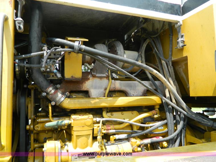 image for item G7986 1998 Ag-Chem TerraGator 1844 dry spreader truck