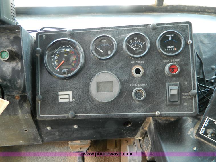 image for item G7986 1998 Ag-Chem TerraGator 1844 dry spreader truck