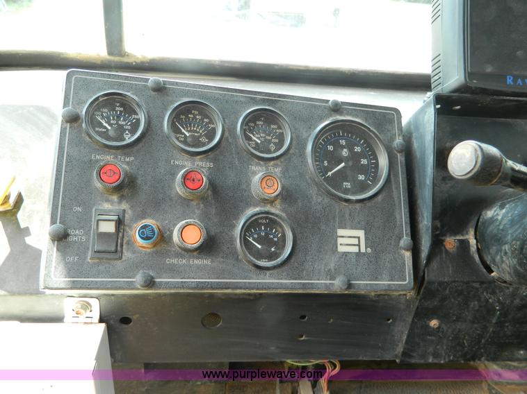 image for item G7986 1998 Ag-Chem TerraGator 1844 dry spreader truck