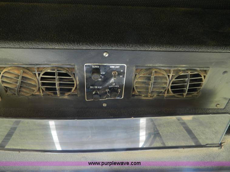 image for item G7986 1998 Ag-Chem TerraGator 1844 dry spreader truck