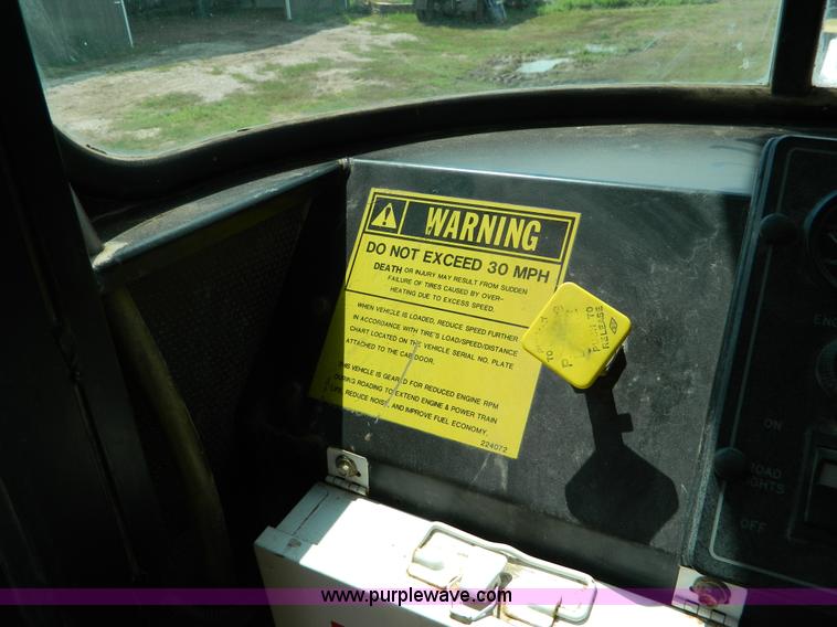 image for item G7986 1998 Ag-Chem TerraGator 1844 dry spreader truck