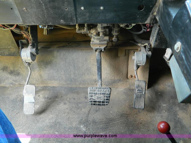 image for item G7986 1998 Ag-Chem TerraGator 1844 dry spreader truck