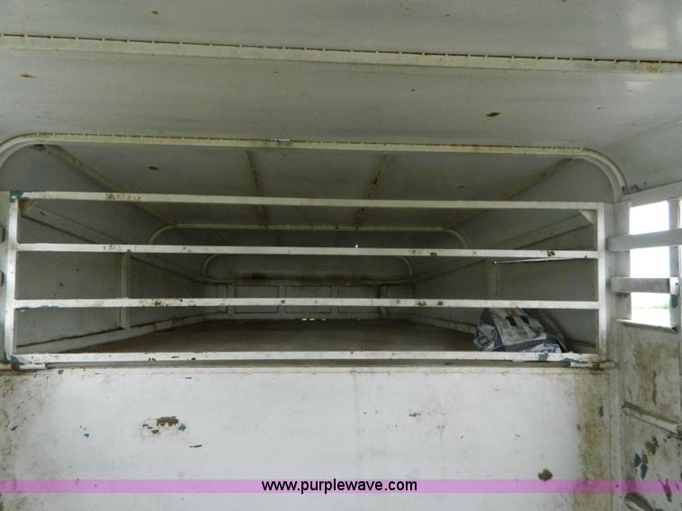 image for item G7987 1990 Circle S gooseneck stock trailer