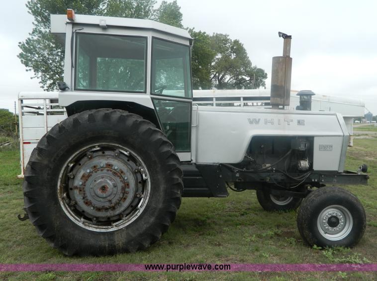 image for item G7988 White Field Boss 2-150 tractor