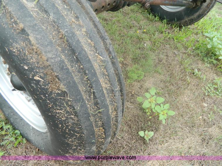 image for item G7988 White Field Boss 2-150 tractor