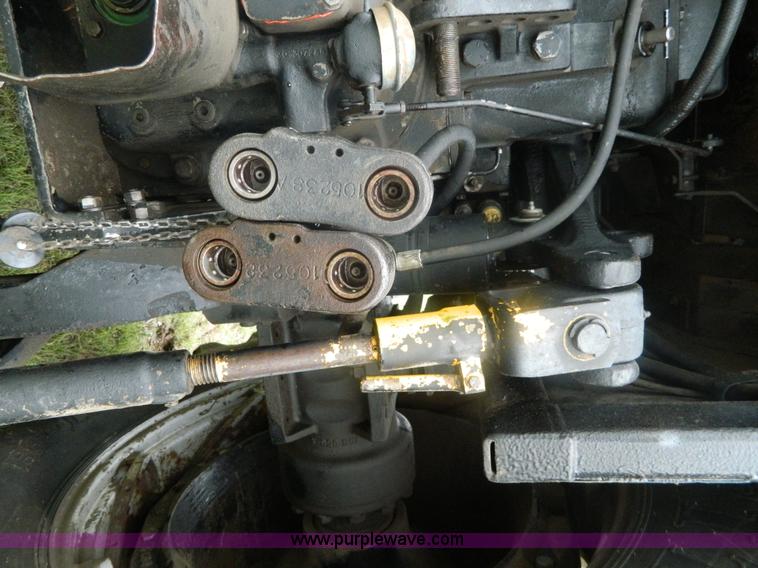 image for item G7988 White Field Boss 2-150 tractor