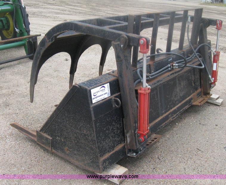 image for item H6464 Quick attach 8' forked grapple bucket