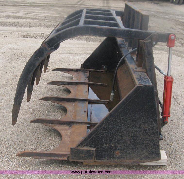 image for item H6464 Quick attach 8' forked grapple bucket