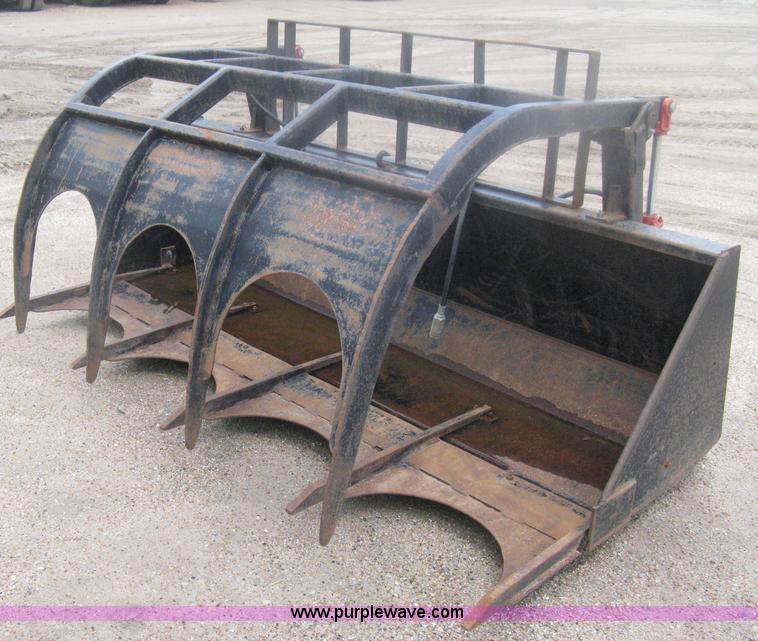 image for item H6464 Quick attach 8' forked grapple bucket
