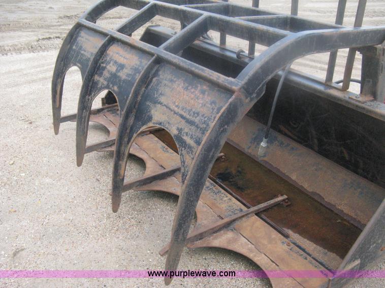 image for item H6464 Quick attach 8' forked grapple bucket