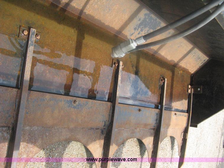 image for item H6464 Quick attach 8' forked grapple bucket