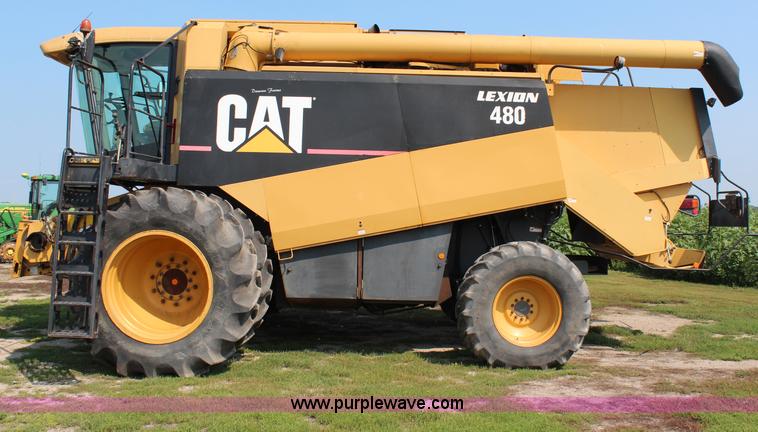 image for item H6537 1999 Caterpillar Lexion 480 RWA combine