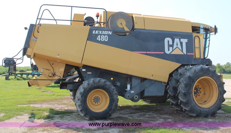 image for item H6537 1999 Caterpillar Lexion 480 RWA combine