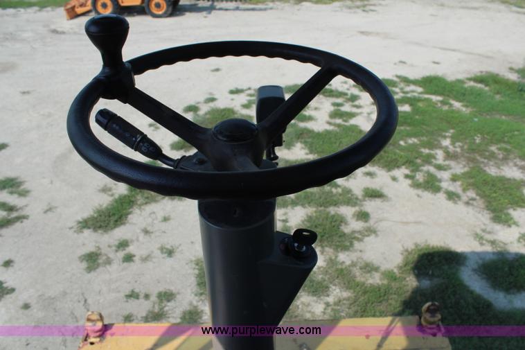 image for item H6537 1999 Caterpillar Lexion 480 RWA combine