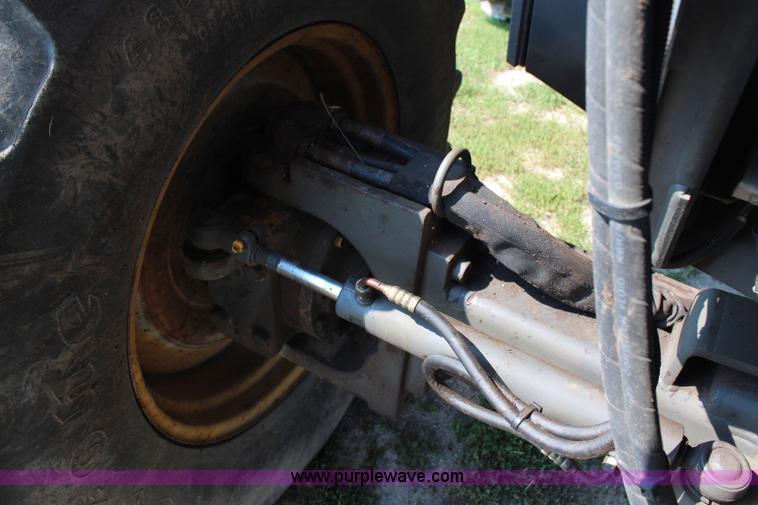 image for item H6537 1999 Caterpillar Lexion 480 RWA combine