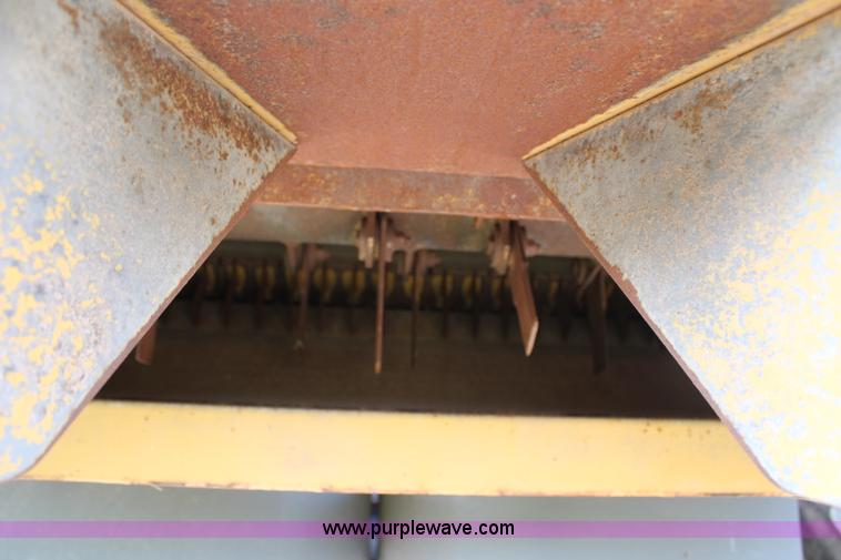 image for item H6537 1999 Caterpillar Lexion 480 RWA combine