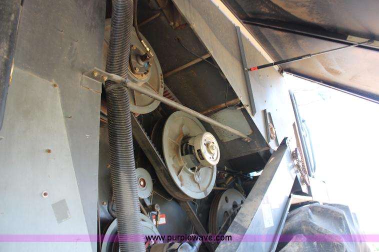 image for item H6537 1999 Caterpillar Lexion 480 RWA combine