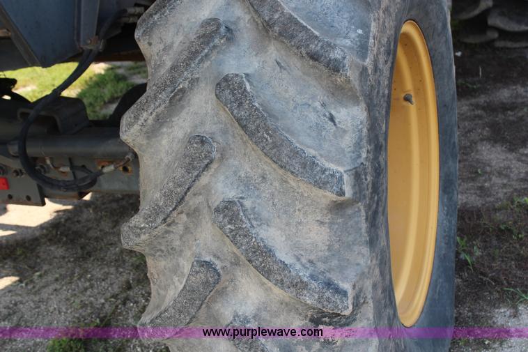 image for item H6537 1999 Caterpillar Lexion 480 RWA combine