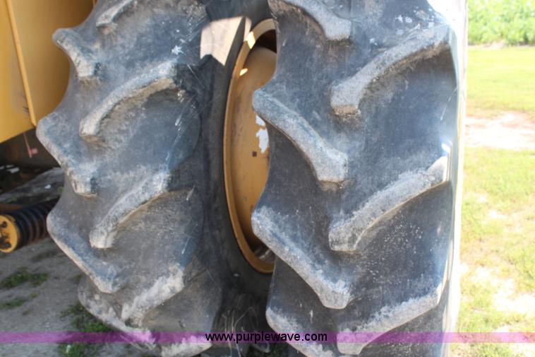 image for item H6537 1999 Caterpillar Lexion 480 RWA combine