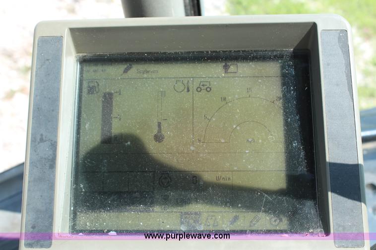 image for item H6539 1998 Caterpillar Lexion 460 RWA combine