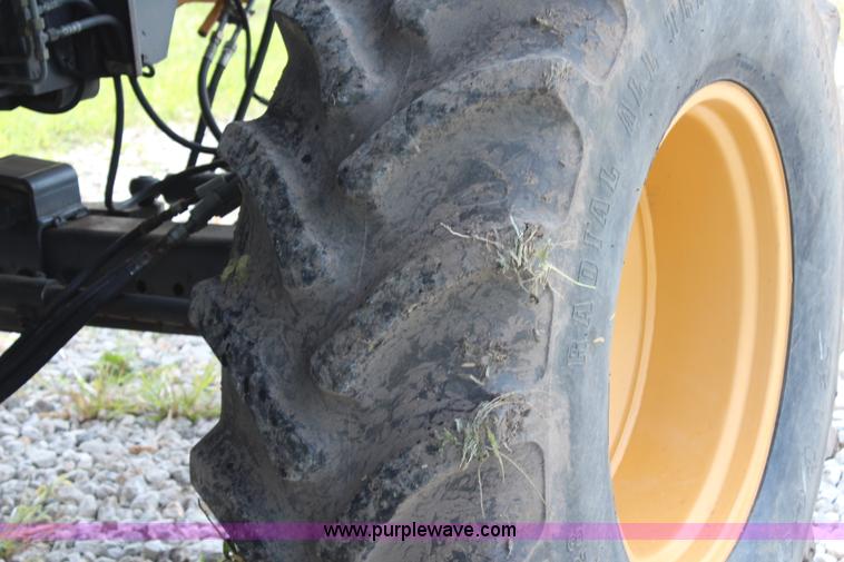 image for item H6539 1998 Caterpillar Lexion 460 RWA combine