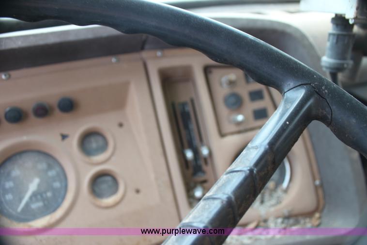 image for item H7416 1980 Ford feed mixer truck