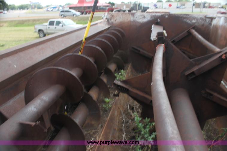 image for item H7416 1980 Ford feed mixer truck